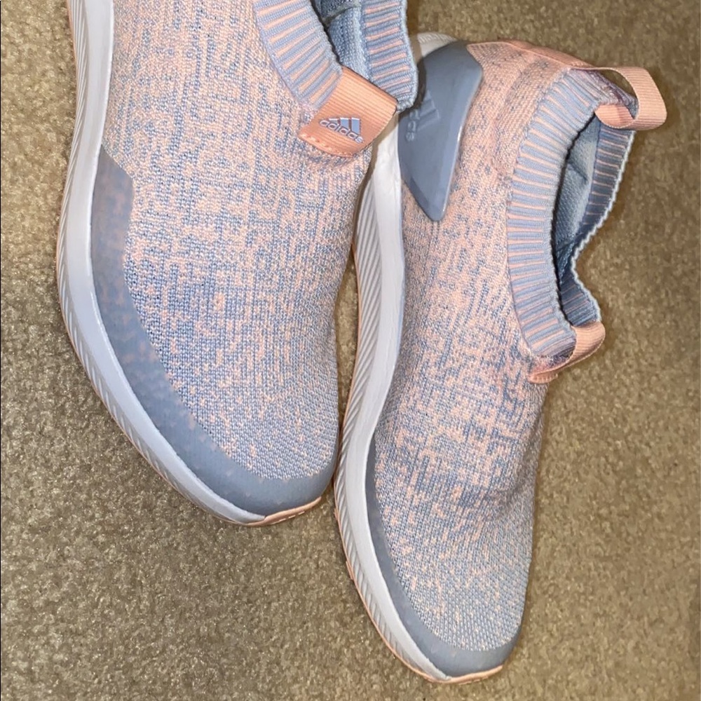 Addidas shoes - Picture 2 of 3